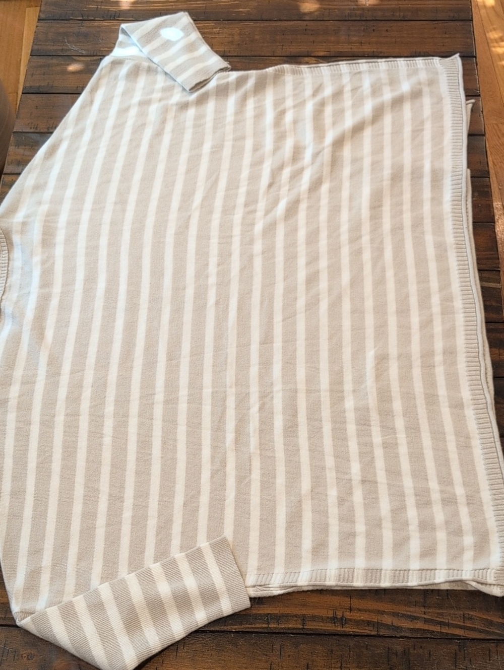 Mersea Catalina Travel Sweater Sand Stripe - Picture 9 of 10